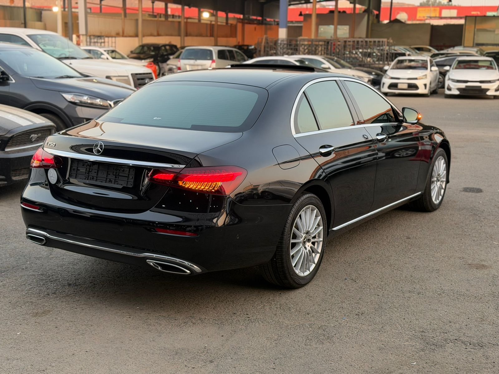 مرسيدس E250 2021 ممشى 81 ألف