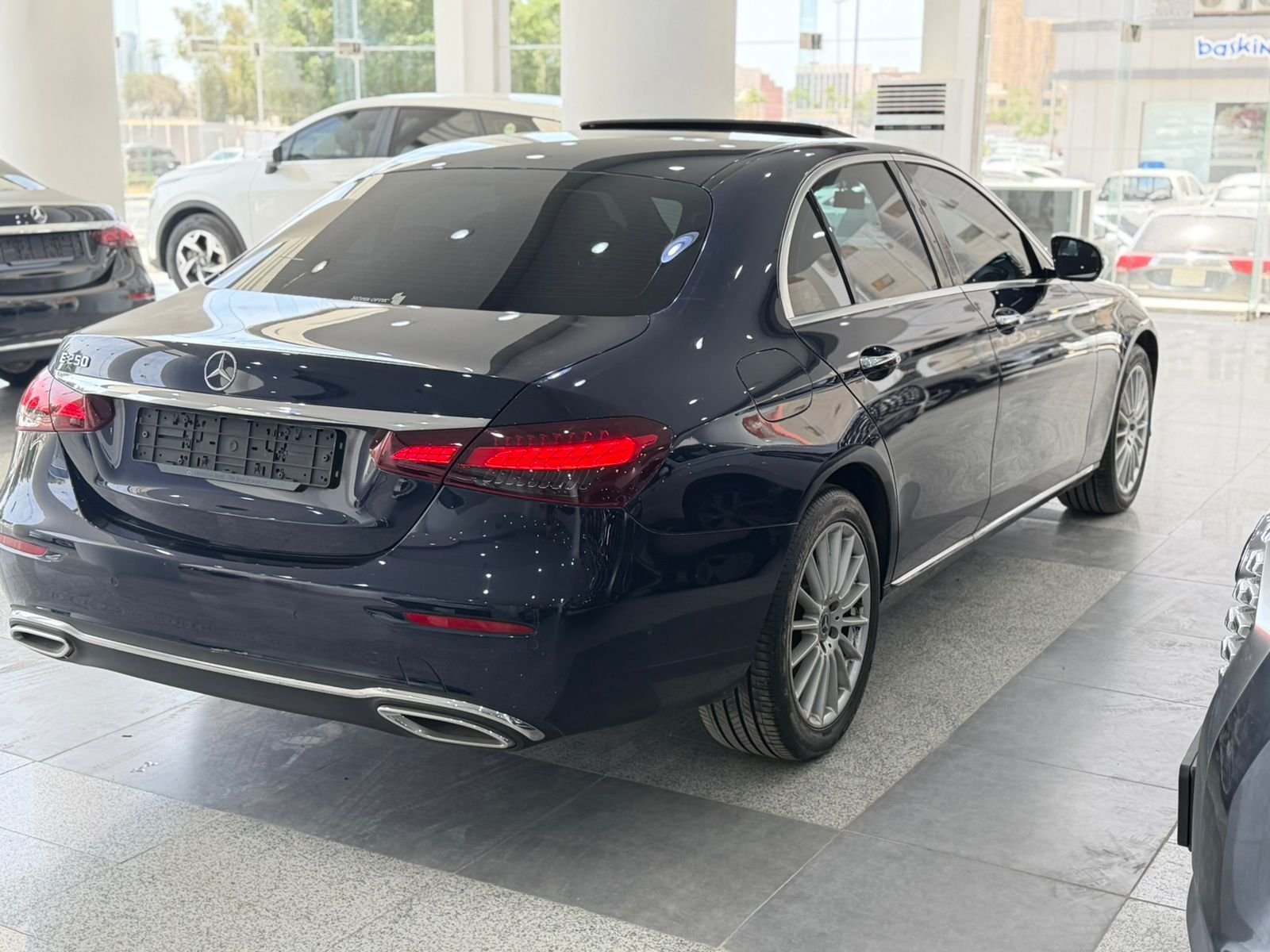 مرسيدس E250 2022 وارد كوريا ممشى 100 الف