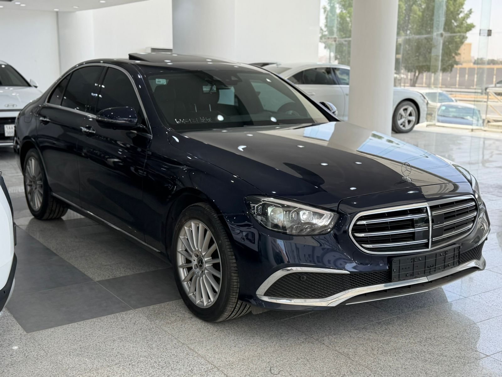 مرسيدس E250 2022 وارد كوريا ممشى 100 الف