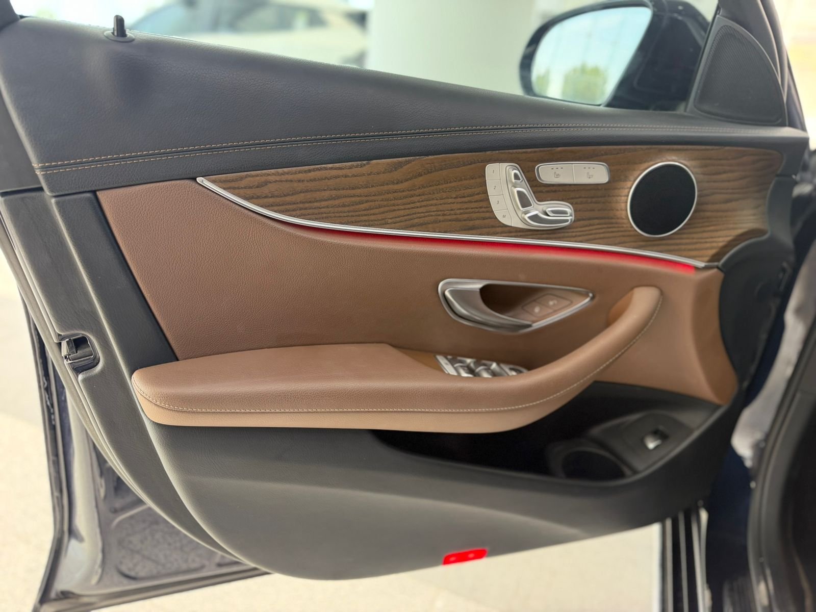 مرسيدس E250 2022 وارد كوريا ممشى 100 الف